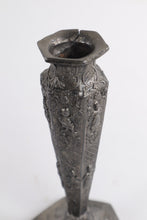 Load image into Gallery viewer, Metal Story Board Bud Vase