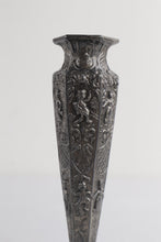 Load image into Gallery viewer, Metal Story Board Bud Vase