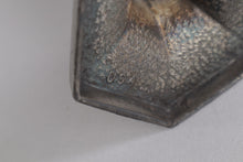 Load image into Gallery viewer, Metal Story Board Bud Vase