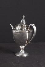Load image into Gallery viewer, Moonbeam Rogers Silver Tea Pot - 4802