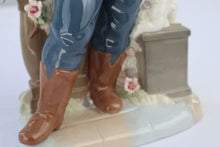 Load image into Gallery viewer, Nadal Porcelain "The Gardner" Figurine – Handcrafted in Spain