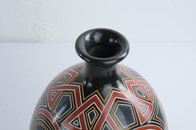 Load image into Gallery viewer, Helio Gutierrez Nicaragua Art Pottery Vase 2009 Hand Painted Geometric Design