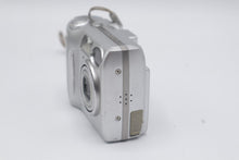 Load image into Gallery viewer, Nikon Coolpix 5600 5MP Silver Digital Camera Box Manuals Untested