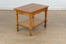 Load image into Gallery viewer, Traditional Oak End Table with Lower Shelf and Turned Legs