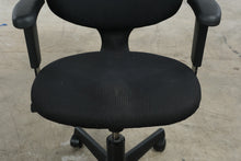 Load image into Gallery viewer, Black Upholstered Height Adjustable Rolling Office Chair with Arms