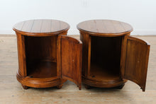 Load image into Gallery viewer, Henredon Tommy Bahama Style Round Rattan and Wood Nightstands – Pair