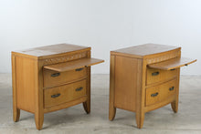 Load image into Gallery viewer, Pair of Traditional Oak Nightstands with Pull Out Tables