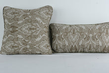 Load image into Gallery viewer, Pair Decorative Throw Pillows Beige Damask Pattern 2 Sizes Set