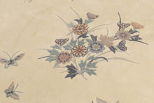 Load image into Gallery viewer, Papillon Hand Woven Wool Rug - 68" x 112"