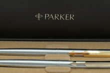 Load image into Gallery viewer, Parker Arrow Twist Flighter GT Pen & Pencil Set – Brushed Stainless Steel with Gold Trim, Vintage Boxed Writing Set