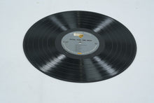 Load image into Gallery viewer, Peter, Paul and Mary Self-Titled Debut Album – Vintage Vinyl LP (Warner Bros. W 1449, Mono) – 1962 Folk Classic