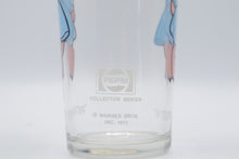 Load image into Gallery viewer, 1973 Pepsi Petunia Pig Warner Bros Collector Series 16 Oz Glass