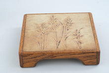 Load image into Gallery viewer, Vintage Wheat Design Ceramic Tile Trivet Wood Frame Raised Hot Plate 9 Inch