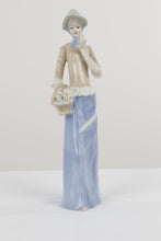Load image into Gallery viewer, Madeira Porcelain Figurine – Lady with Flower Basket