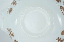 Load image into Gallery viewer, Pyrex Early American Cinderella Mixing Bowl Set 4 Piece Brown Gold 441 442 443 444