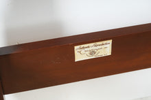 Load image into Gallery viewer, Craftique Heirloom Mahogany Queen Pencil Post Bed – MEL Finish, 80" Tall