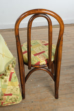 Load image into Gallery viewer, Bistro Set with Balloon Back Chairs and Round Pedestal Table