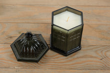 Load image into Gallery viewer, Biltmore Vanilla Cognac Candle – 19 oz Glass Jar with Lid