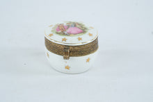 Load image into Gallery viewer, I Rice Vintage Porcelain Hinged Trinket Box Fragonard Style Courting Couple