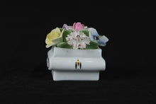 Load image into Gallery viewer, Royal Doulton Bone China Flowers