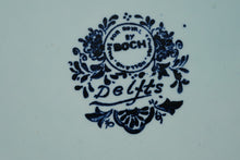 Load image into Gallery viewer, Royal Sphinx Holland Delft Plate by Boch – Horse & Carriage Scene A – 15.25” Blue & White