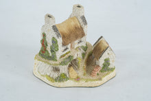 Load image into Gallery viewer, David Winter Secret Shebeen Irish Collection Cottage 1991 Handmade Figurine