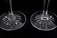 Load image into Gallery viewer, Set of 4 Cristal D'Arques Durand Classic Wine / Water Glasses