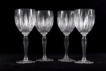 Load image into Gallery viewer, Set of 4 Cristal D'Arques Durand Classic Wine / Water Glasses