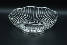Load image into Gallery viewer, Silverplated Wire Basket - International Silver Company