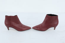 Load image into Gallery viewer, Sam Edelman Womens Burgundy Leather Pointed Toe Ankle Boots Kitten Heel Size 8