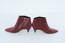 Load image into Gallery viewer, Sam Edelman Womens Burgundy Leather Pointed Toe Ankle Boots Kitten Heel Size 8