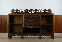 Load image into Gallery viewer, Reliquia de Familia Antique South American Buffet