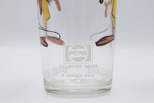 Load image into Gallery viewer, 1973 Pepsi Speedy Gonzales Warner Bros Collector Series 16 Oz Glass