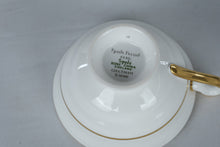 Load image into Gallery viewer, Spode Chatham Y5280 Bone China Dinnerware Set 26 Pieces Gold Trim England