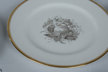 Load image into Gallery viewer, Spode Chatham Y5280 Bone China Dinnerware Set 26 Pieces Gold Trim England