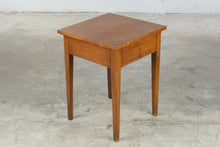 Load image into Gallery viewer, Vintage Solid Wood End Table Square Side Table Primitive Farmhouse Accent Table
