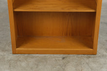 Load image into Gallery viewer, Oak Bookcase with Adjustable Shelves