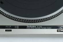 Load image into Gallery viewer, Technics SL D30 Vintage Direct Drive Automatic Turntable Working With Dust Cover
