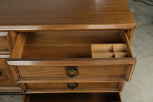 Load image into Gallery viewer, Vintage Thomasville Tamerlane 9-Drawer Dresser, 1974