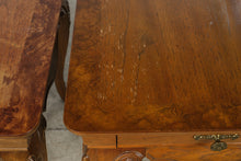 Load image into Gallery viewer, Pair of Thomasville Solid Wood French Provincial End Tables