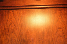 Load image into Gallery viewer, Thomasville Collector’s Cherry China Cabinet