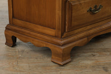 Load image into Gallery viewer, Thomasville Solid Wood Dresser — Classic Nine-Drawer Design