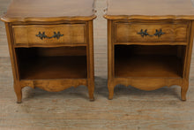 Load image into Gallery viewer, Pair of Thomasville French Provincial Nightstands