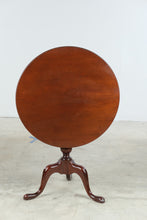 Load image into Gallery viewer, Traditional Mahogany Tilt Top Pedestal Accent Table with Queen Anne Base