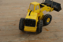Load image into Gallery viewer, 1970s Tonka XMB-975 Front End Loader Pressed Steel Construction Toy