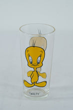 Load image into Gallery viewer, Vintage 1973 Warner Bros. Tweety Glass – Looney Tunes Collectible
