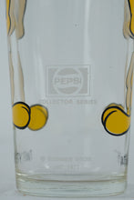 Load image into Gallery viewer, Vintage 1973 Warner Bros. Tweety Glass – Looney Tunes Collectible