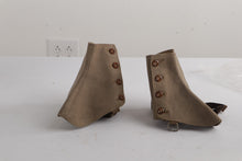 Load image into Gallery viewer, Antique Wool 4-Button Spats with Leather Straps