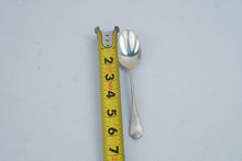 Load image into Gallery viewer, Wallace Grand Colonial Sterling Silver Flatware 42 Piece Set Vintage With Chest