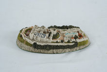 Load image into Gallery viewer, Fraser Creations Windsor Castle Miniature Scotland 1994 Resin Model M103
